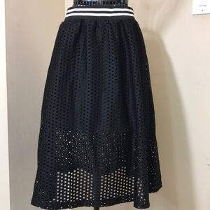 In Style Black Overlay Knee Length Skirt with Black & White Elastic Waist Band